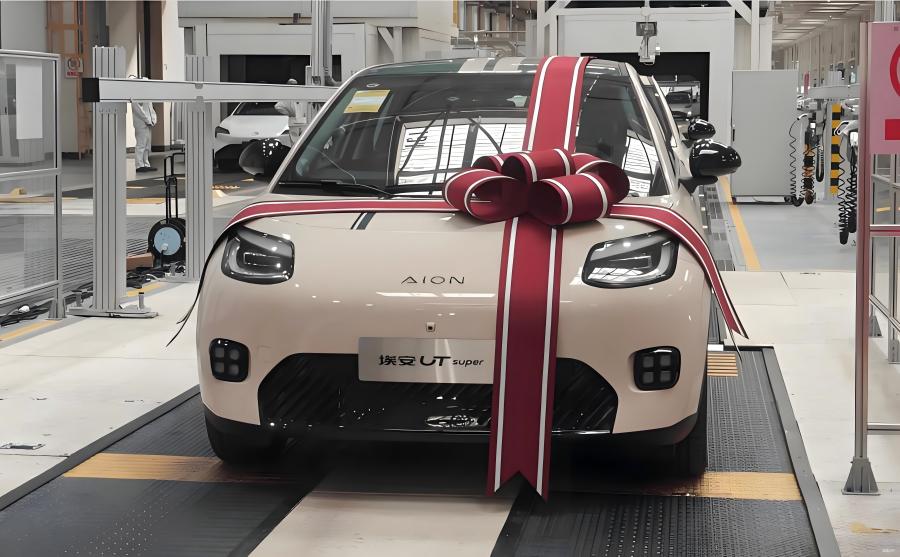 京东再造“价格屠夫”！首款汽车电池租用价4.99万起，颠覆新能源市场